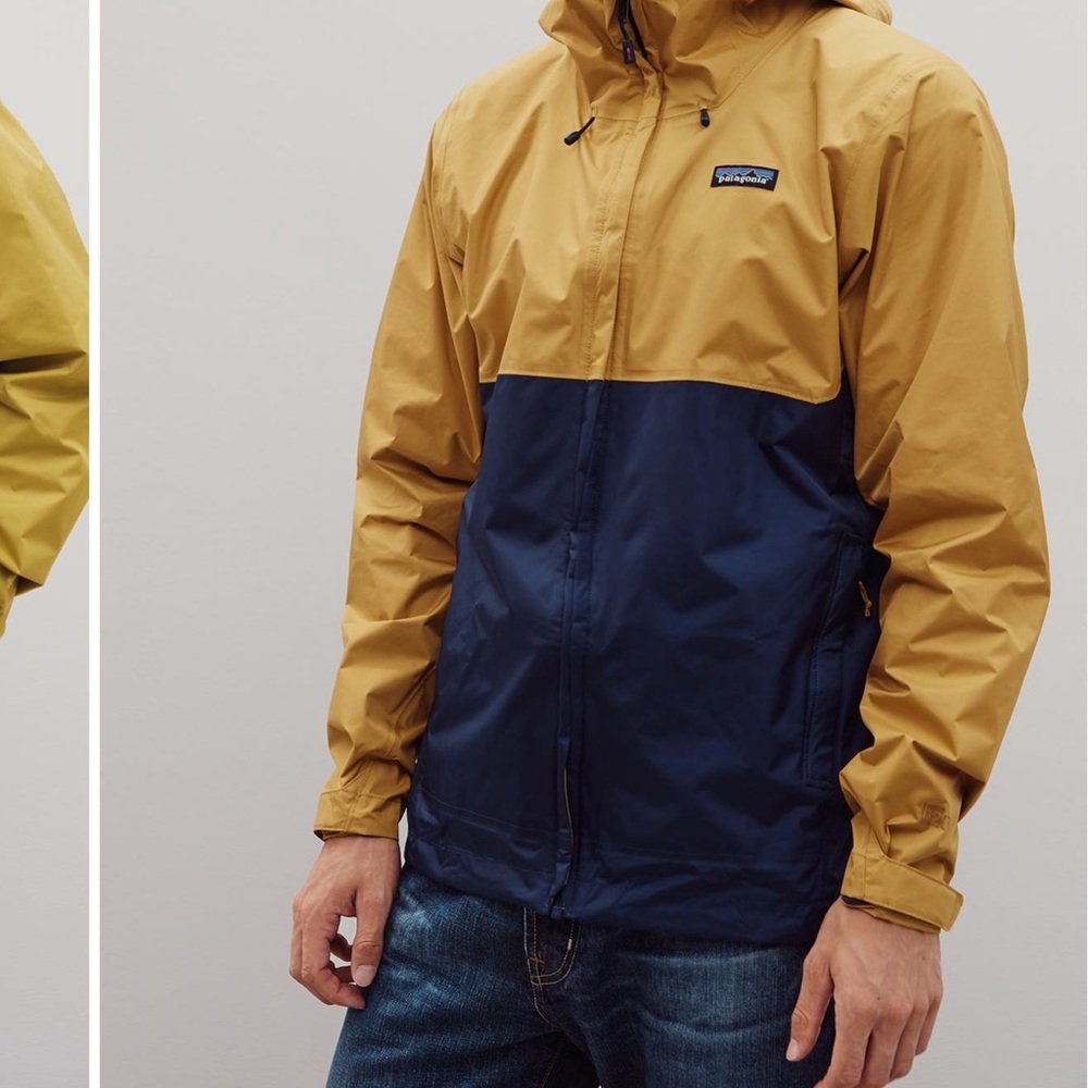 Patagonia Torrentshell Packable Blue and Yellow Rain Jacket - Picture 2 of 13